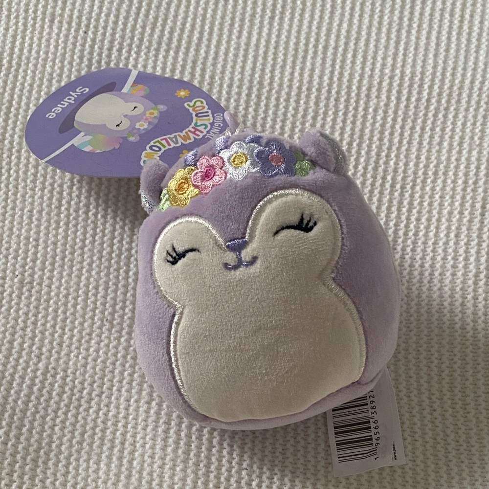 Sydnee clip on Squishmallow plush